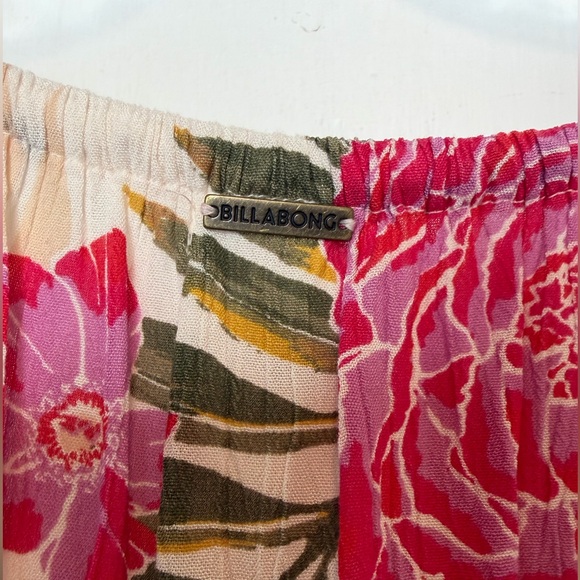 Billabong Floral Print Light it Up Off The Shoulder Top Crepe Boho Sz S - Picture 8 of 10